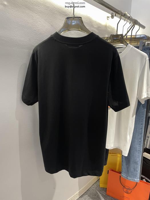 半袖Tシャツプラダ大胆なカジュアルダウン今季は色を使った注目新品ブランド 激安 _0_2