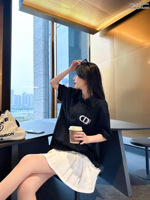 DIORブランド コピー半袖シャツ大人可愛いスタイル大人かっこいい_0_2