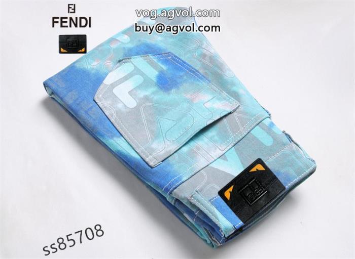 スーパー コピー 販売甘過ぎず大人な印象に大幅に値下げジーンズFENDI_0_1
