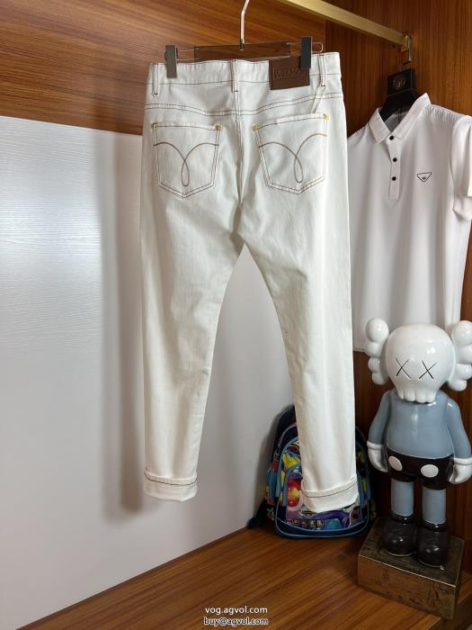話題が沸騰中お洒落上級者ジーンズブランド 通販 激安VERSACE_0_0