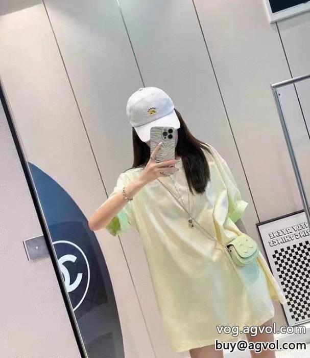 着心地良く昨年も人気のアイテム新品セリーヌコピー 品 販売半袖Tシャツ_0_1