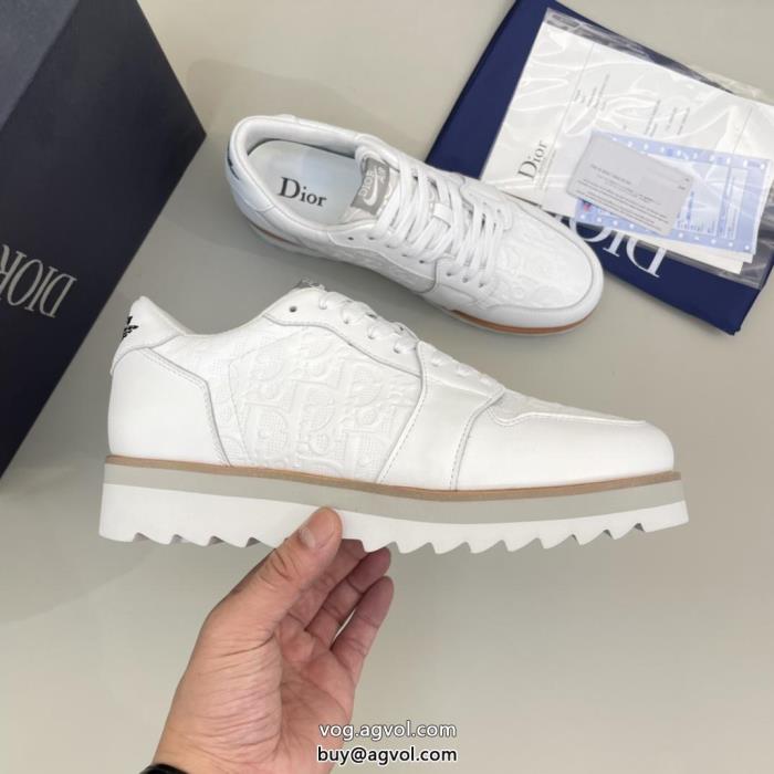 激安 ブランドスニーカー最も話題となったアイテム今季は色を使った注目新品DIOR_0_0