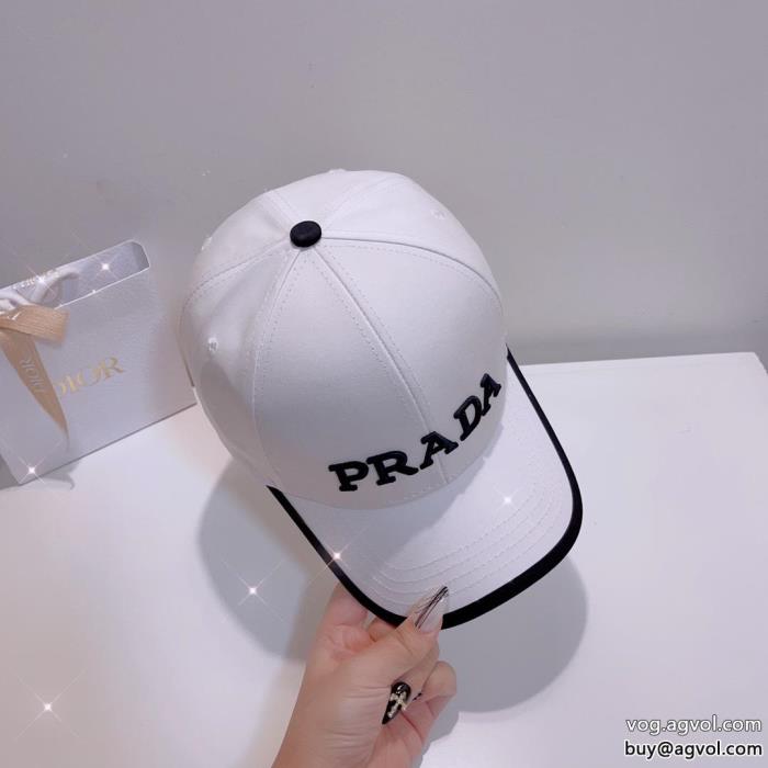 PRADA人気話題相性抜群のコンビ偽 ブランド帽子_0_1
