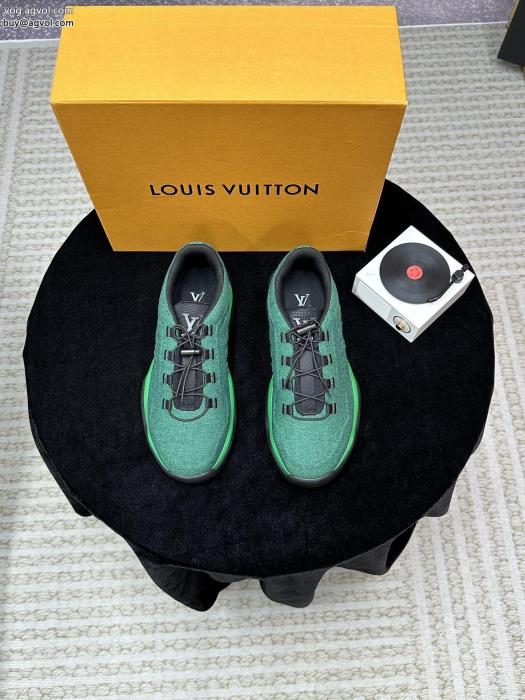 スニーカースーパー コピー 安心 注目!22-23AW今年の2023コーデに活躍するLOUIS VUITTON_0_1
