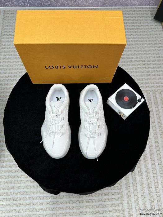 スニーカースーパー コピー 安心 注目!22-23AW今年の2023コーデに活躍するLOUIS VUITTON_0_3