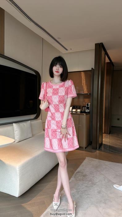 ワンピース完売目前毎年爆発的人気LOEWE偽物 ブランド_0_3