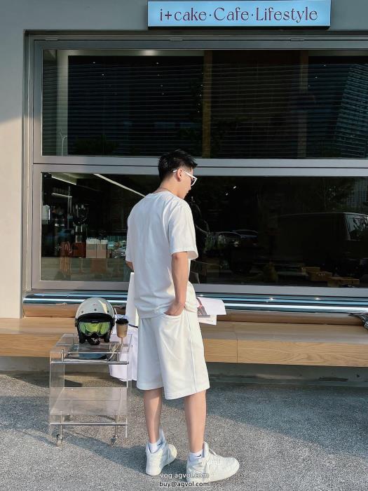 半袖Tシャツバーバリー偽物 通販 合わせると明るい印象著名人の着用_0_1