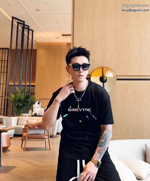在庫希少完売間近スーパー コピー ブランド半袖TシャツGIVENCHY_0_0