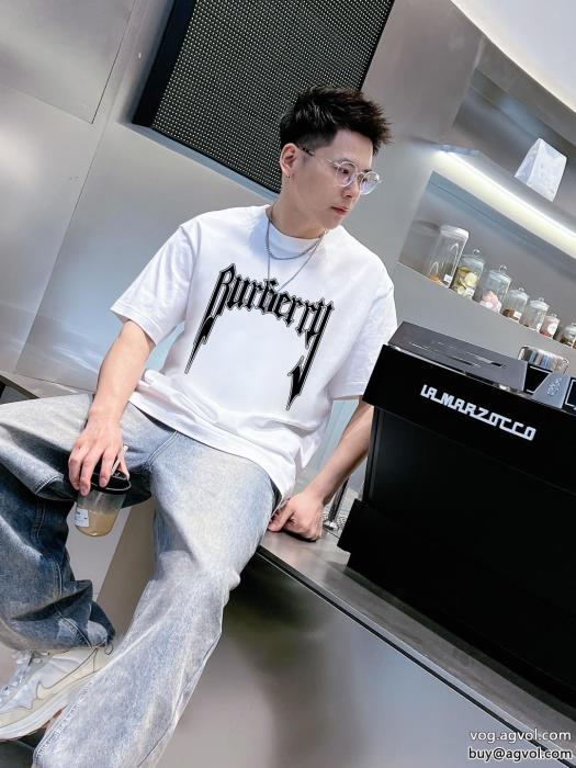 スーパー コピー 通販半袖Tシャツ今年らしい着こなし清潔感のある肌見せBURBERRY_0_1