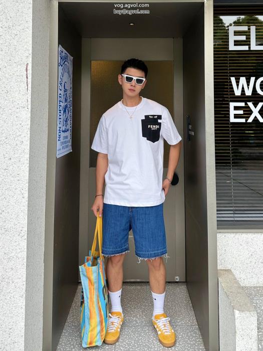 半袖Tシャツコピー ブランド 通販 安心FENDI23AWの最新アイテム即完売_1_2