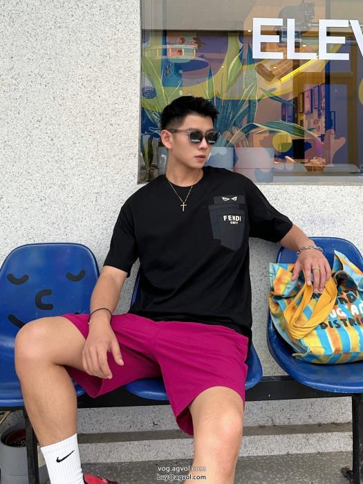 半袖Tシャツコピー ブランド 通販 安心FENDI23AWの最新アイテム即完売_1_3