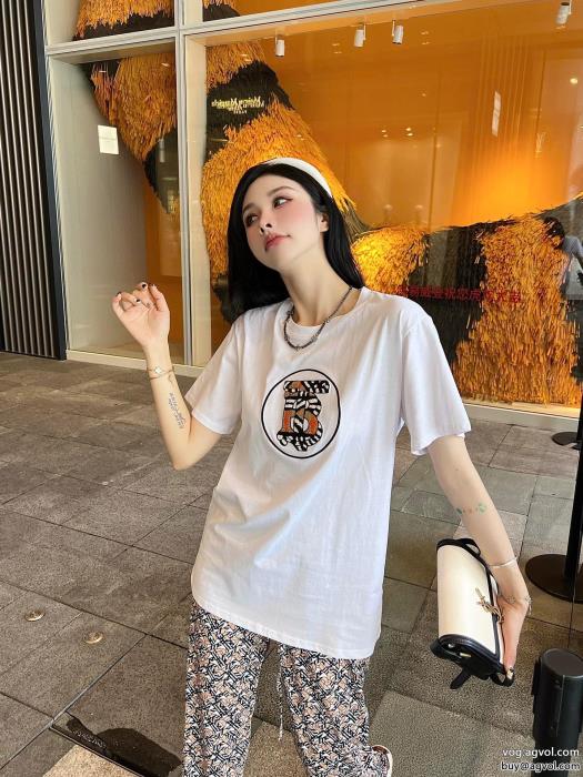 ブランド コピー 安心2023最新作お得なアイテムバーバリー半袖Tシャツ_0_2
