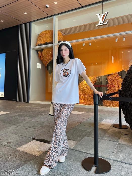 ブランド コピー 安心2023最新作お得なアイテムバーバリー半袖Tシャツ_0_3