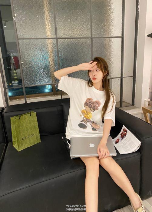コピー ブランドフェンディ気分が上がる在庫セール半袖Tシャツ_0_0