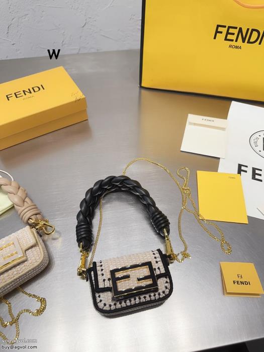 偽物 ブランド 激安クラシックな雰囲気のトップス完売間近バッグFENDI_0_4