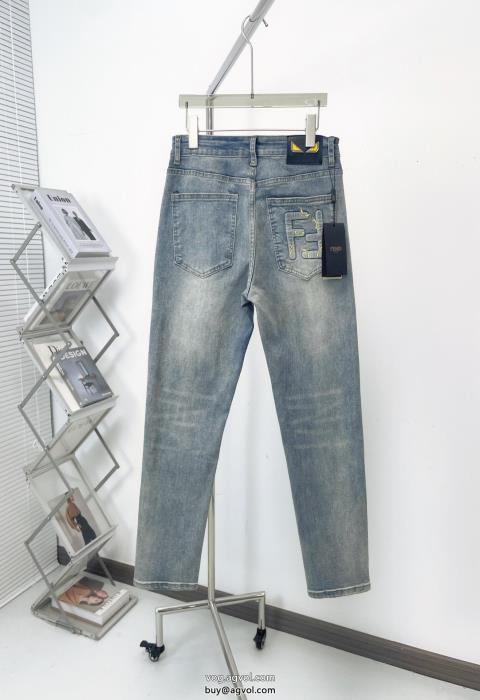 大人気セール完売続出フェンディブランド コピー s 級ジーンズ_0_2