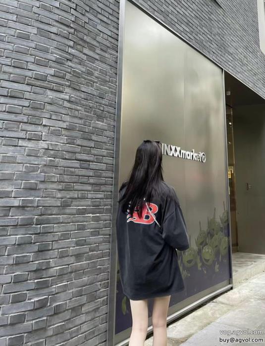 balenciaga人気話題実用的ながら手頃な価格ブランド 通販半袖Tシャツ_0_2