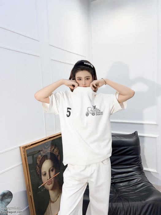 LOUIS VUITTON半袖Tシャツ大人かっこいい春先や夏にぴったりの新作偽物 ブランド_1_0