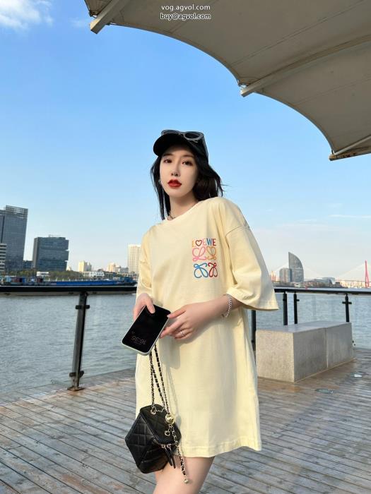 ブランド 偽物LOEWE最新で完売確実安心と信頼のお取引半袖Tシャツ_0_2