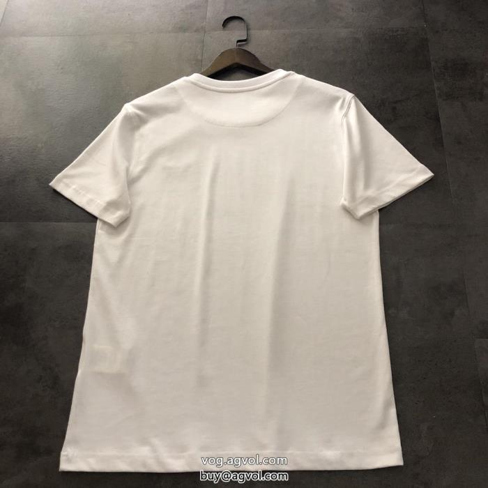 今シーズンは特に人気今季はファション感漂う半袖TシャツFENDI偽 ブランド 販売_0_2