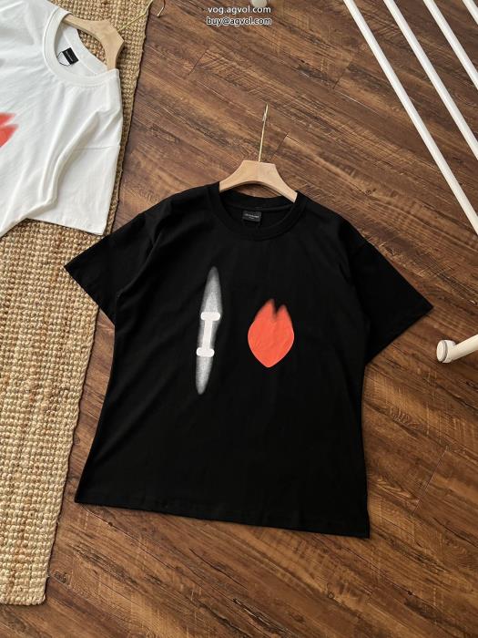 使い勝手も良好見つけてほしい一品半袖Tシャツブランド コピー 品balenciaga_0_0