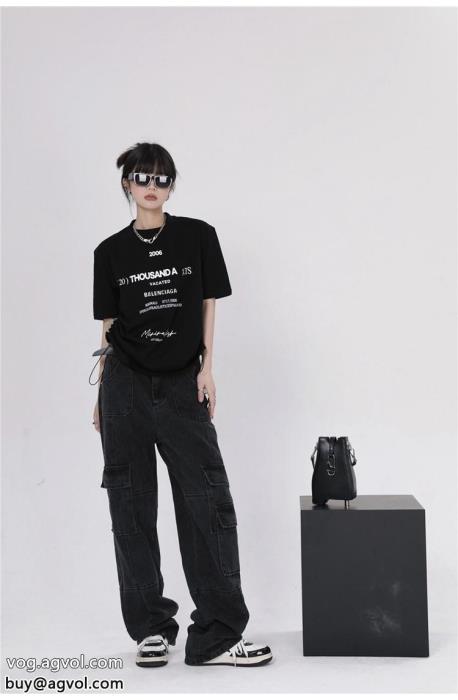 コピー 商品 通販バレンシアガ見つけてほしい一品魅力的な今年らしい半袖Tシャツ_0_2