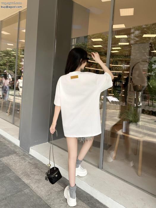 偽物 ブランド ショップルイ ヴィトン大人かっこいい必需品半袖Tシャツ_0_0