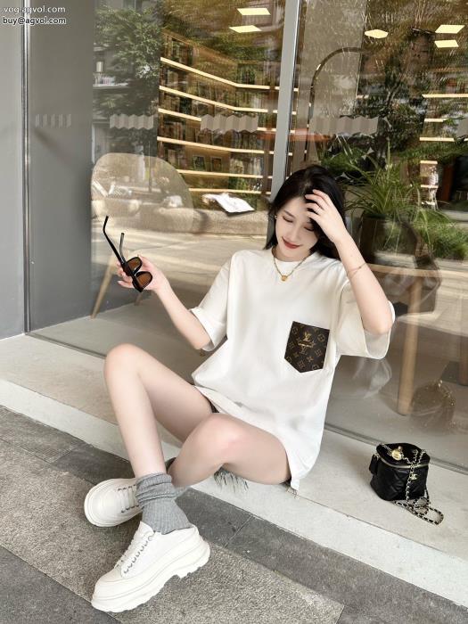 偽物 ブランド ショップルイ ヴィトン大人かっこいい必需品半袖Tシャツ_0_2