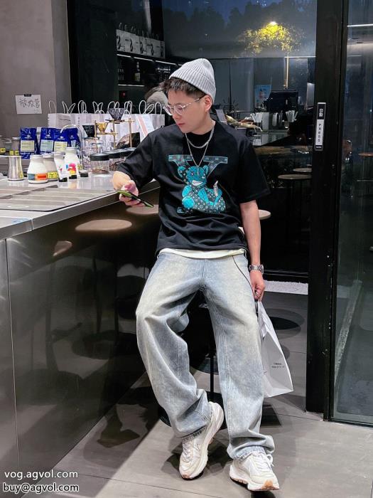 ブランド 激安 抜け感スゴイ涼しげに演出LOUIS VUITTON半袖Tシャツ_0_3