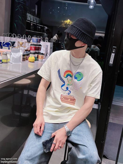 ブランド コピー半袖Tシャツ大注目日本未入荷大人気ブランドルイ ヴィトン_0_0