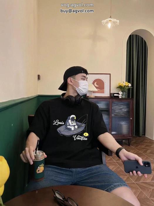 LOUIS VUITTON激安 ブランド半袖Tシャツ夏に向けて気になる大人の華やかさを演出_0_2