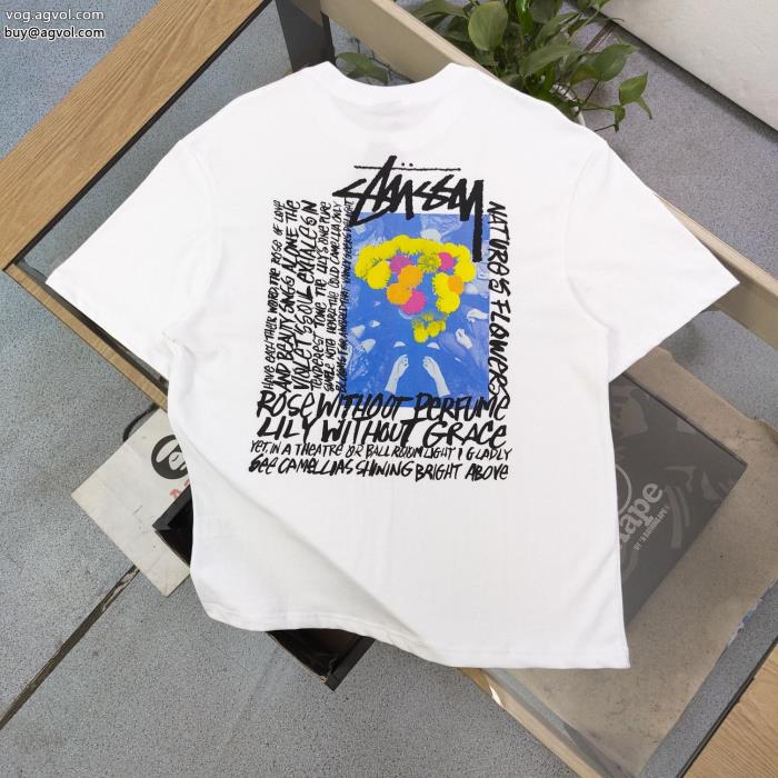 華やかムードを演出して232023最新モデルSTUSSY偽 ブランド 販売半袖Tシャツ_0_1