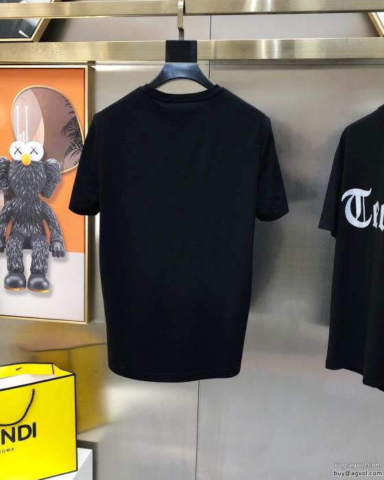 VERSACE甘過ぎず大人な印象にVIP 先行セール2023年夏半袖Tシャツブランド コピー 優良_0_0