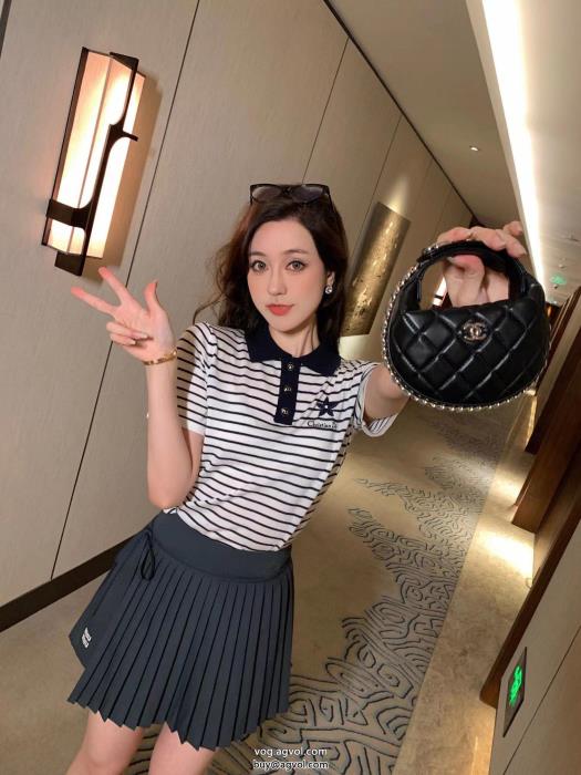 DIORお気に入りのスタイル上品に夏っぽさを感じる半袖Tシャツ激安 ブランド 通販_0_0