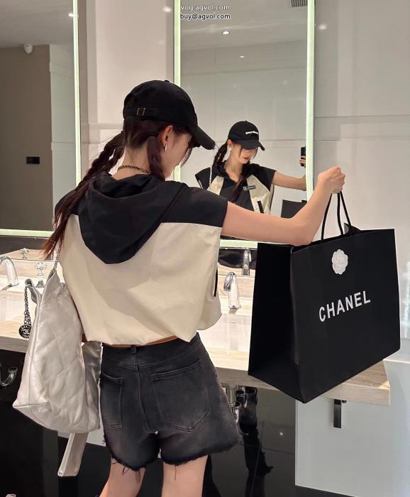 CH偽物 ブランド 販売絶妙な抜け感高いクオリティ半袖シャツ_0_1