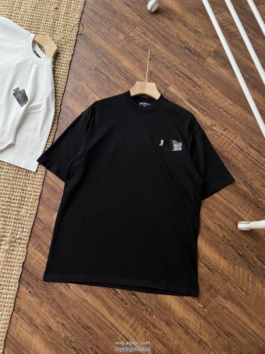 必見素敵お上品大人っぽいスタイルが完成balenciagaブランド レプリカ半袖Tシャツ_0_1