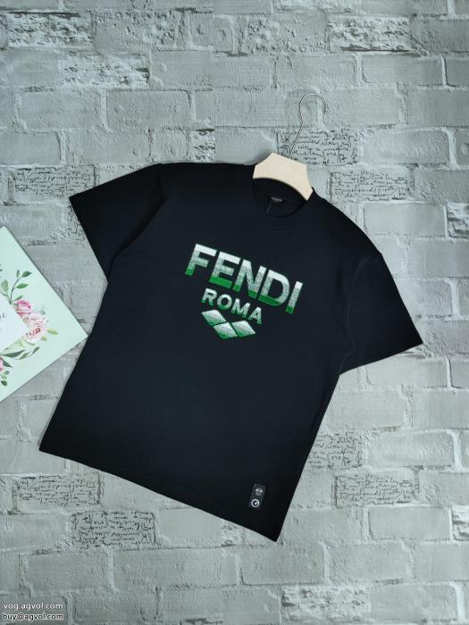 フェンディ偽物 通販 サラサラの着心地唯一無二の存在半袖Tシャツ_0_0