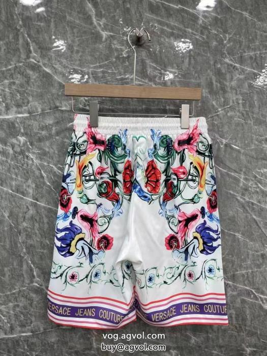 偽物 ブランド 販売ヴェルサーチスラックス相性抜群のコンビ夏の必須アイテムを_0_3