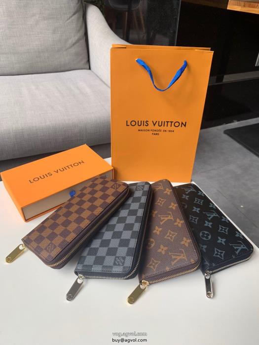 財布LOUIS VUITTONブランド 品 コピートップスからチラ見える安心カジュアルさ_0_0