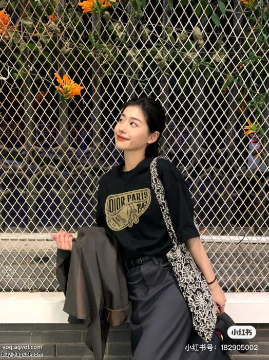 DIORコピー ブランド 優良北欧ブランド話題の新作到着半袖Tシャツ_0_2
