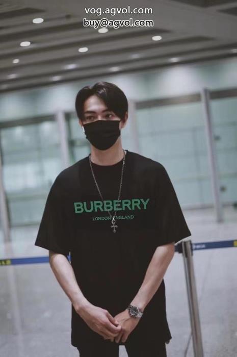 偽 ブランド 通販バーバリーこなれ感を引き立たせ知的優秀アイテム半袖Tシャツ_0_4