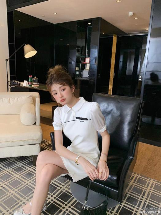MIUMIUブランド 品 スーパー コピー人気急上昇中清涼感ワンピース_0_0
