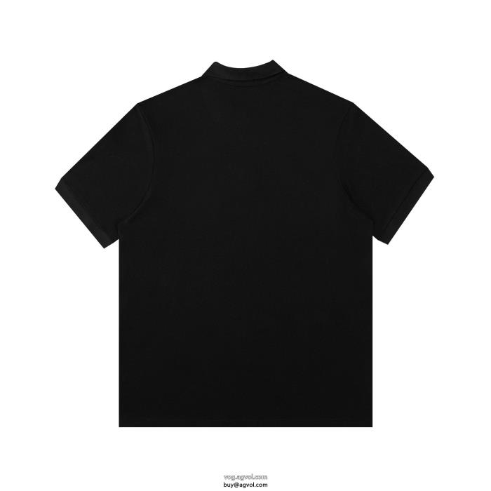PRADA人気アイテムも同時にチェックシンプルながら切れ味のいい半袖Tシャツブランド 激安 _0_2