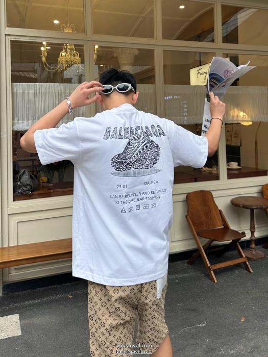 早い者勝ち最高のエレガントブランド 激安 半袖Tシャツバレンシアガ_0_3