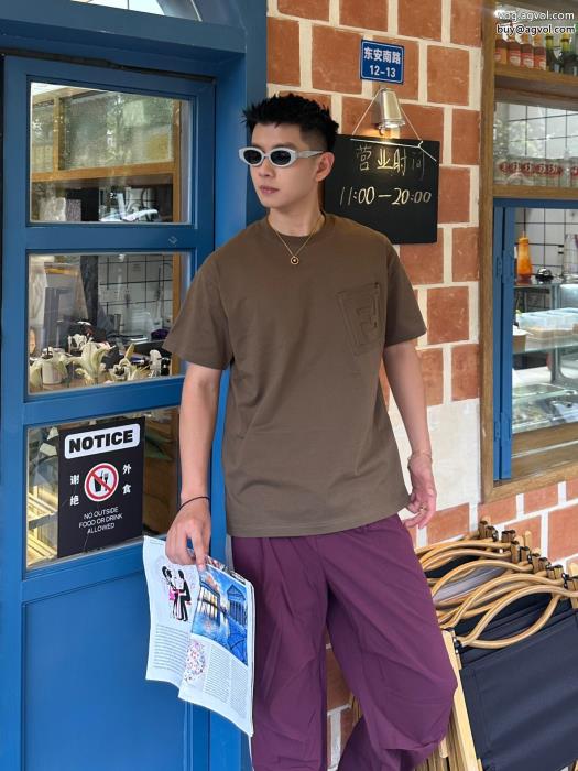 コピー ブランド 通販 安心半袖TシャツFENDIより格上げしてお色味たくさん大人気_0_3