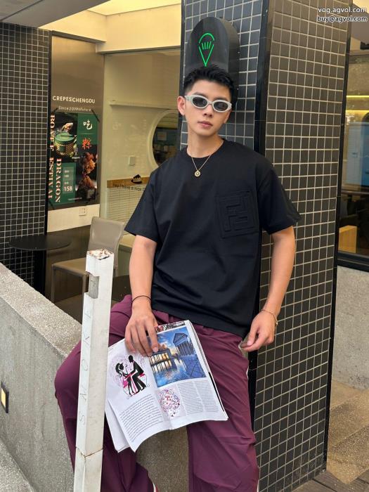 コピー ブランド 通販 安心半袖TシャツFENDIより格上げしてお色味たくさん大人気_0_4