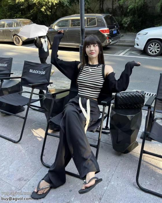 コピー 商品 販売半袖Tシャツ今年の夏は着こなし涼しげに演出CH_0_0