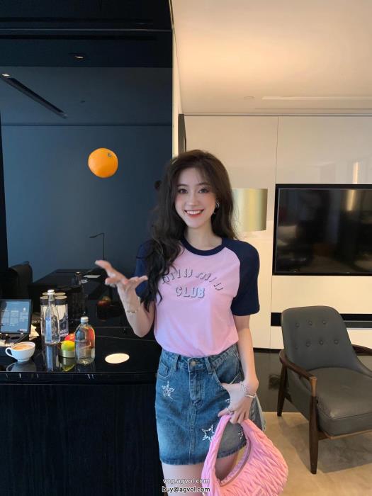 スーパー コピー  お色味たくさん大人気2023年新作通販MIUMIU半袖Tシャツ_0_1