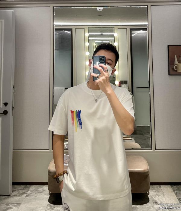 高いクオリティおしゃれに着こなせる半袖Tシャツブランド コピー 激安LOUIS VUITTON_0_1