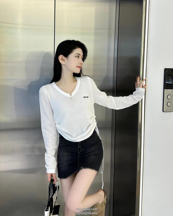 ミュウミュウコピー 商品 通販長袖Tシャツ定番のスタイル2023限定話題の新作到着_0_2